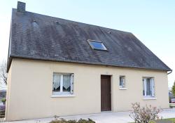 Modern Detached House with Nice Garden