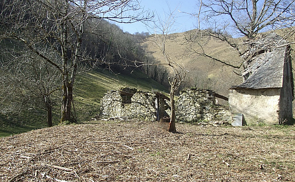 Property_For_Sale_in_France_with_Cle_France_Join_our_mailing_List_AXL05932_32