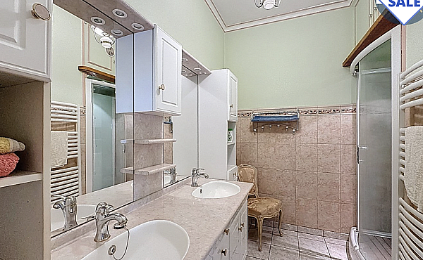 Property_For_Sale_in_France_with_Cle_France_Join_our_mailing_List_AXL05959_8.12