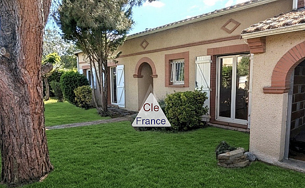 Property_For_Sale_in_France_with_Cle_France_Join_our_mailing_List_AXL06003_2.23