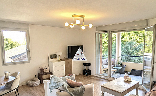 Property_For_Sale_in_France_with_Cle_France_Join_our_mailing_List_AXL06006_1.58