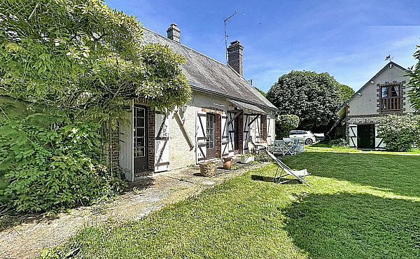 Property_For_Sale_in_France_with_Cle_France_Join_our_mailing_List_AXL06018_1.47