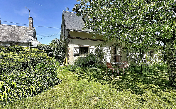 Property_For_Sale_in_France_with_Cle_France_Join_our_mailing_List_AXL06018_1.53