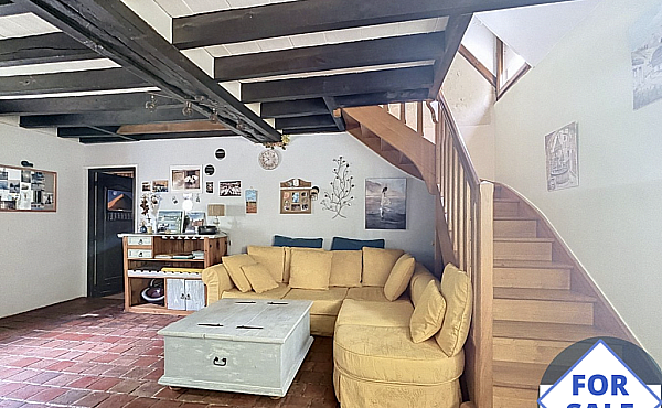 Property_For_Sale_in_France_with_Cle_France_Join_our_mailing_List_AXL06042_7.03