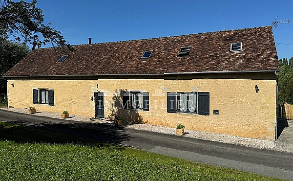 Property_For_Sale_in_France_with_Cle_France_Join_our_mailing_List_DJV06117_k