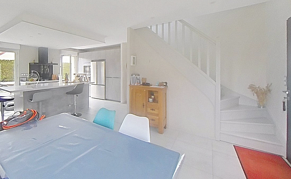 Property_For_Sale_in_France_with_Cle_France_Join_our_mailing_List_AXL06068_2.00