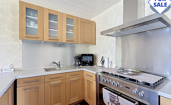 Property_For_Sale_in_France_with_Cle_France_Join_our_mailing_List_AXL06102_6.50