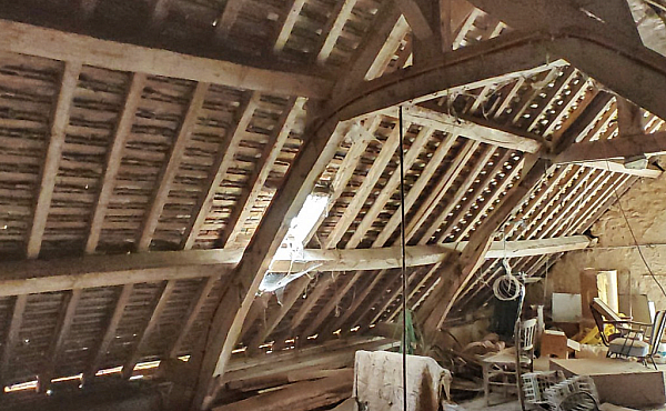 Property_For_Sale_in_France_with_Cle_France_Join_our_mailing_List_AXL06108_3.16