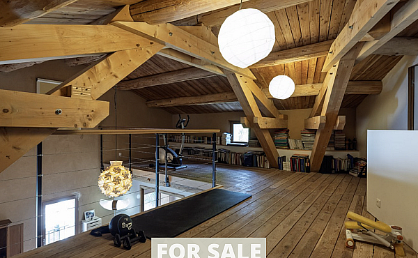 Property_For_Sale_in_France_with_Cle_France_Join_our_mailing_List_AXL06110_0.42
