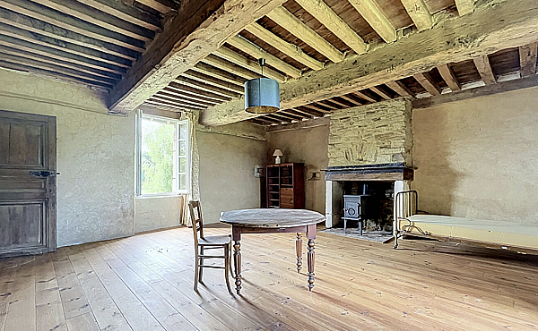 Property_For_Sale_in_France_with_Cle_France_Join_our_mailing_List_LNH13115_4.30