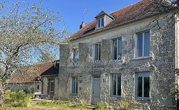Property_For_Sale_in_France_with_Cle_France_Join_our_mailing_List_DJV06163_12