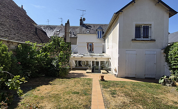 Property_For_Sale_in_France_with_Cle_France_Join_our_mailing_List_DJV06171_00
