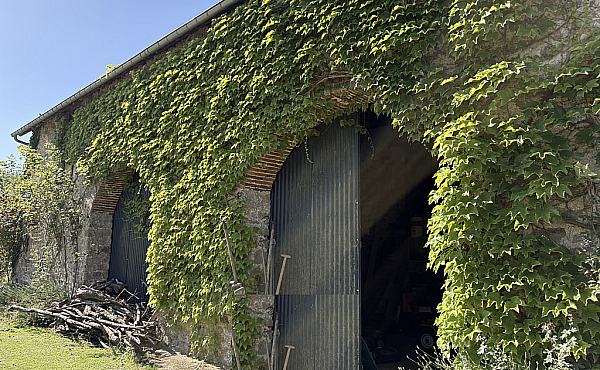 Property_For_Sale_in_France_with_Cle_France_Join_our_mailing_List_VBHJ04112_9.41