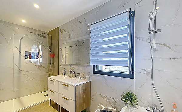 Property_For_Sale_in_France_with_Cle_France_Join_our_mailing_List_LNH13236_6.00