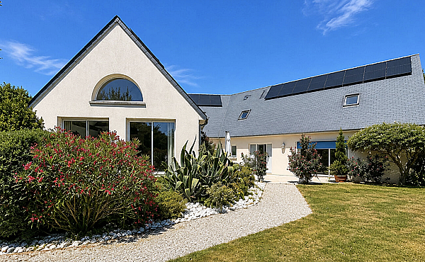 Property_For_Sale_in_France_with_Cle_France_Join_our_mailing_List_LNH13247_50.53