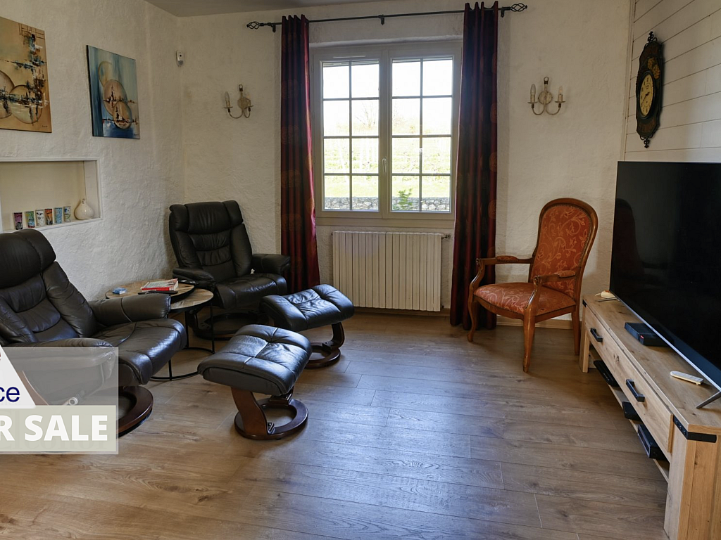 Property_For_Sale_in_France_with_Cle_France_Join_our_mailing_List_VAA00102_VAA00102_0.46