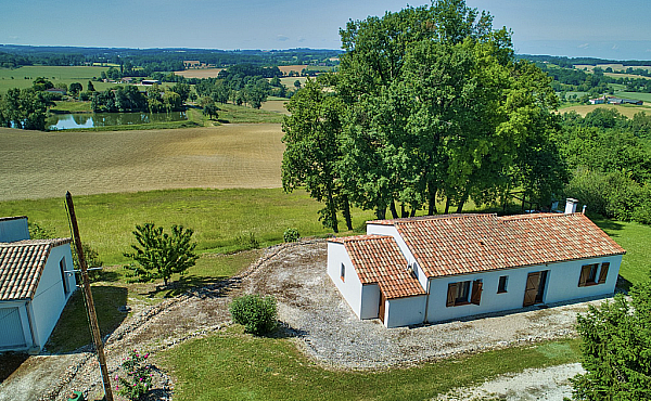 Detached House with Panoramic Countryside Views