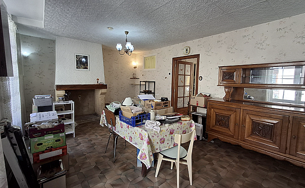 Property_For_Sale_in_France_with_Cle_France_Join_our_mailing_List_VAA00107_6.33