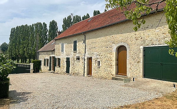 Beautiful Rural Property with Landscaped Garden