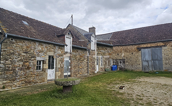 Property_For_Sale_in_France_with_Cle_France_Join_our_mailing_List_DJV06183_15
