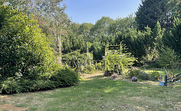 Property_For_Sale_in_France_with_Cle_France_Join_our_mailing_List_AXL06188_40