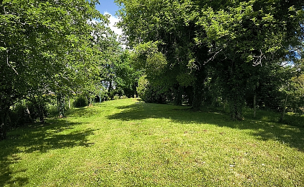 Property_For_Sale_in_France_with_Cle_France_Join_our_mailing_List_AMR00131_515_112021