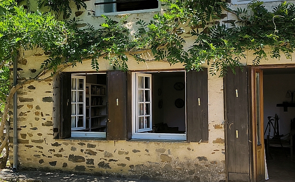 Property_For_Sale_in_France_with_Cle_France_Join_our_mailing_List_AMR00131_721_144232