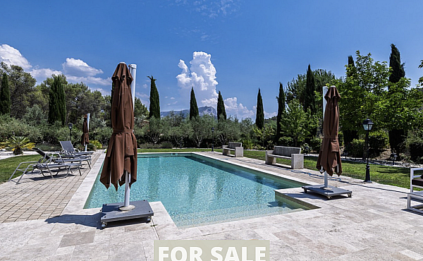 Property_For_Sale_in_France_with_Cle_France_Join_our_mailing_List_AXL06148_5.22