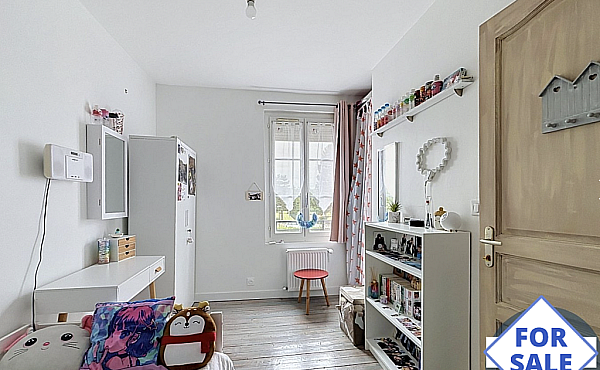 Property_For_Sale_in_France_with_Cle_France_Join_our_mailing_List_AXL06153_1.01