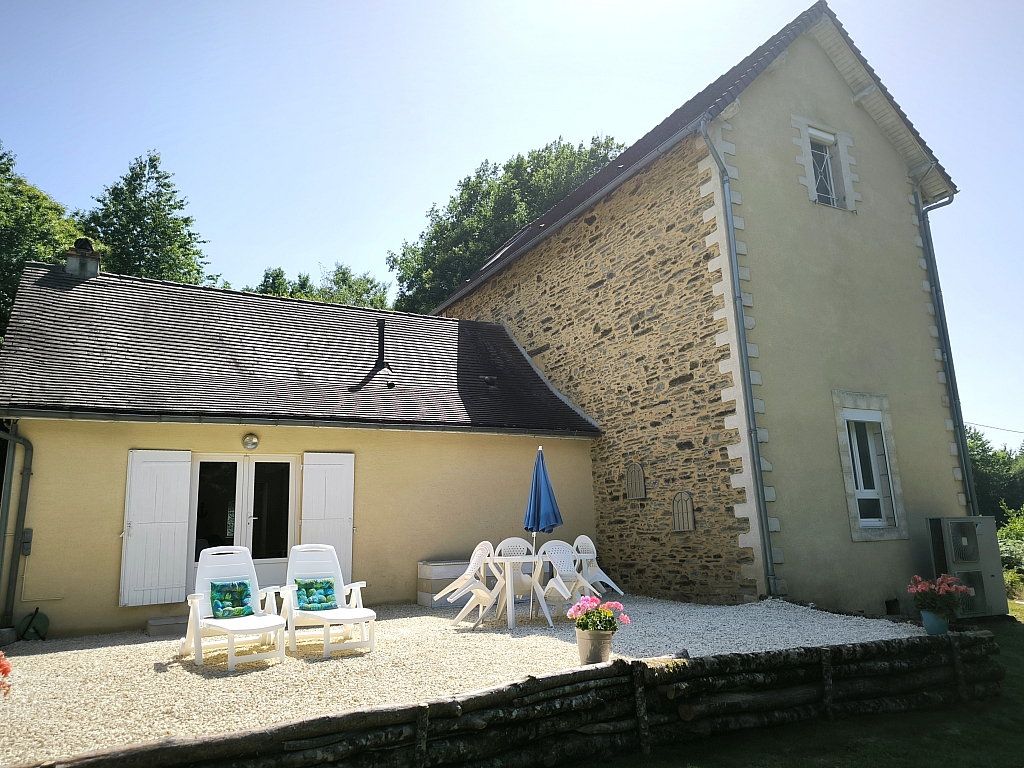 Property_For_Sale_in_France_with_Cle_France_Join_our_mailing_List_AMR00132_22_161205_1