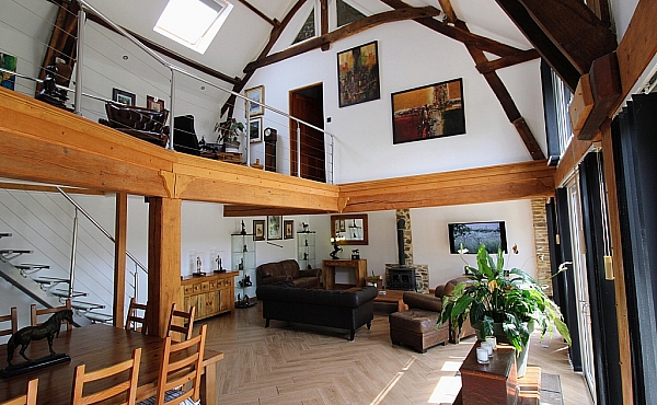 Property_For_Sale_in_France_with_Cle_France_Join_our_mailing_List_AXL06204_2