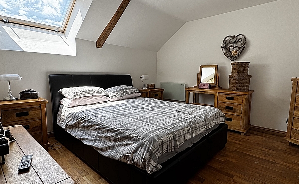 Property_For_Sale_in_France_with_Cle_France_Join_our_mailing_List_AXL06204_9