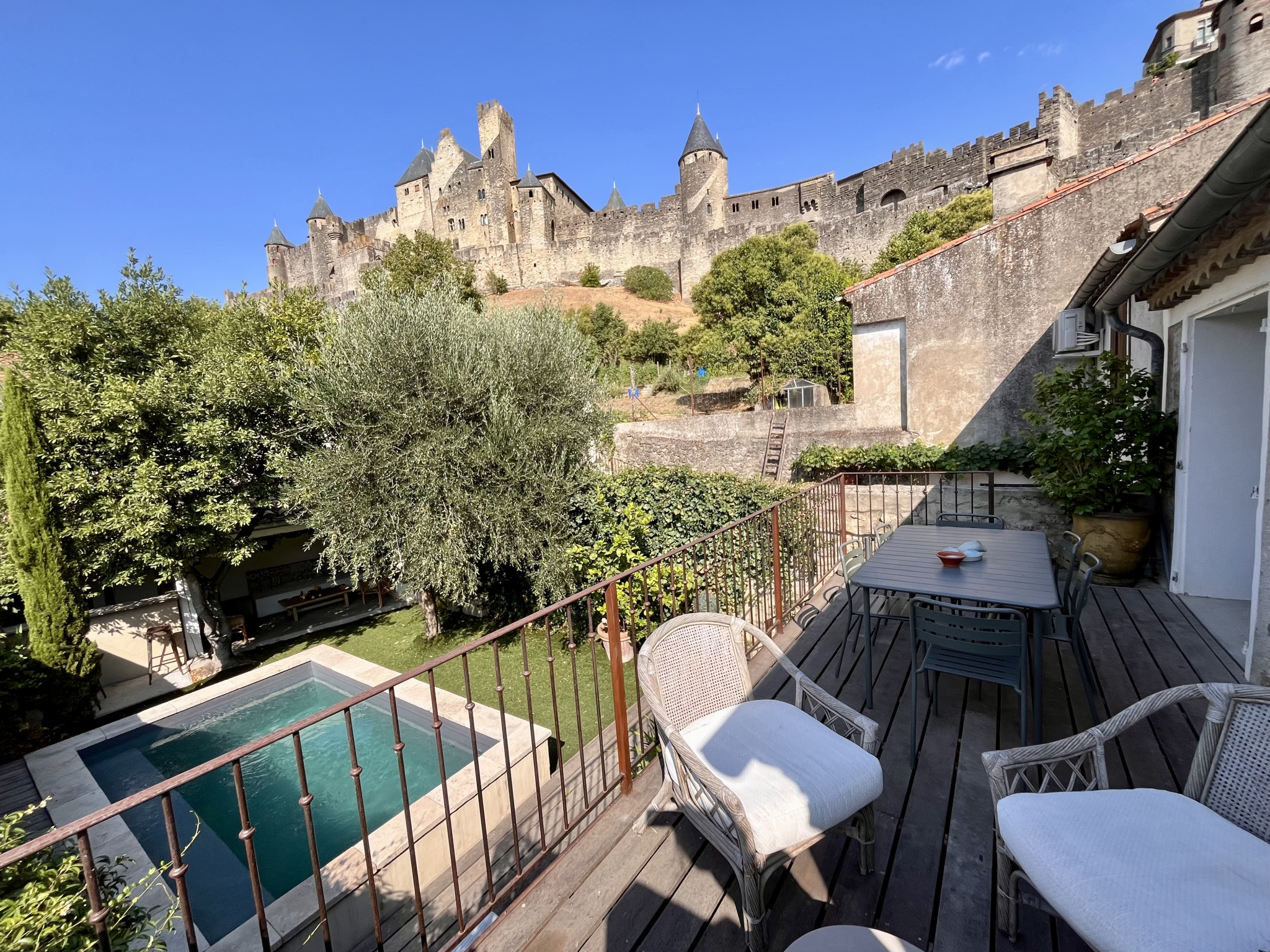Hi-End Town House with Pool and View of Carcassonne Chateau