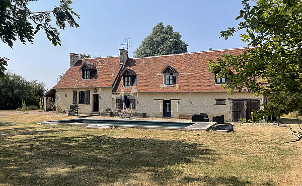Property_For_Sale_in_France_with_Cle_France_Join_our_mailing_List_DJV06208_35