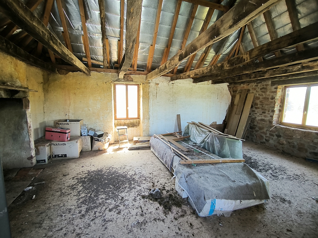 Property_For_Sale_in_France_with_Cle_France_Join_our_mailing_List_AMR00133_114105