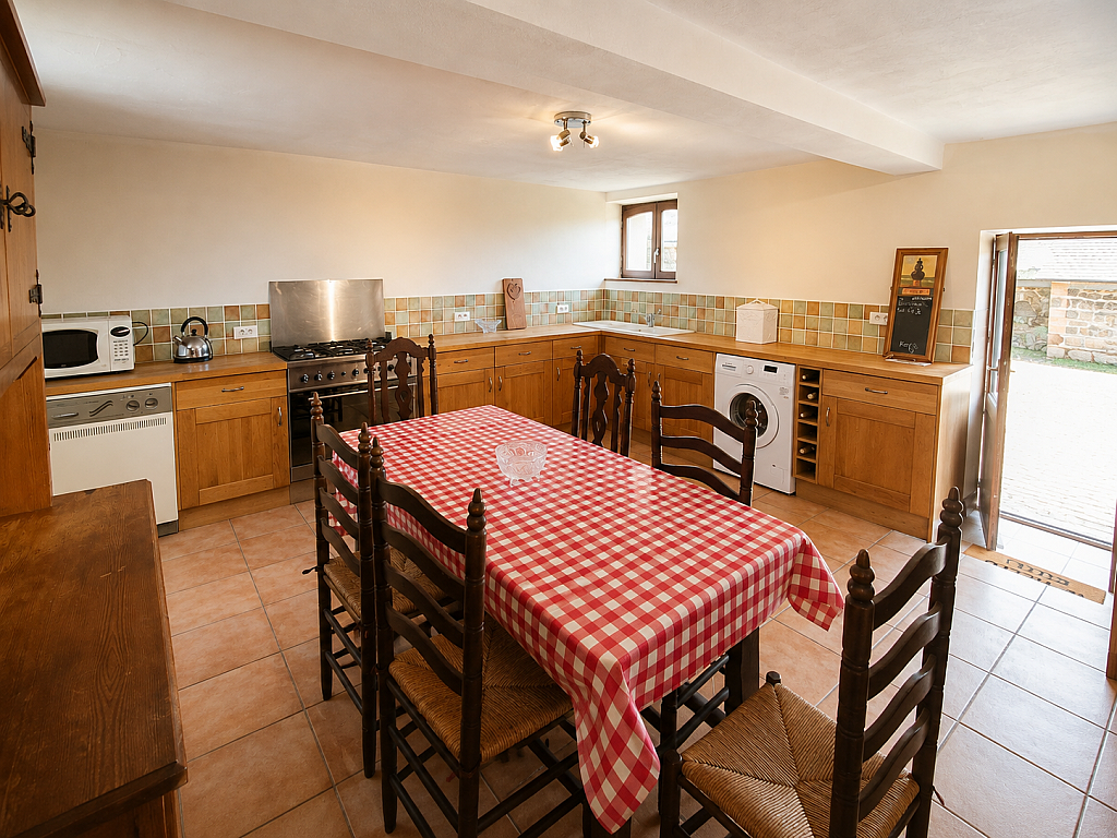 Property_For_Sale_in_France_with_Cle_France_Join_our_mailing_List_AMR00133_722_174240_1