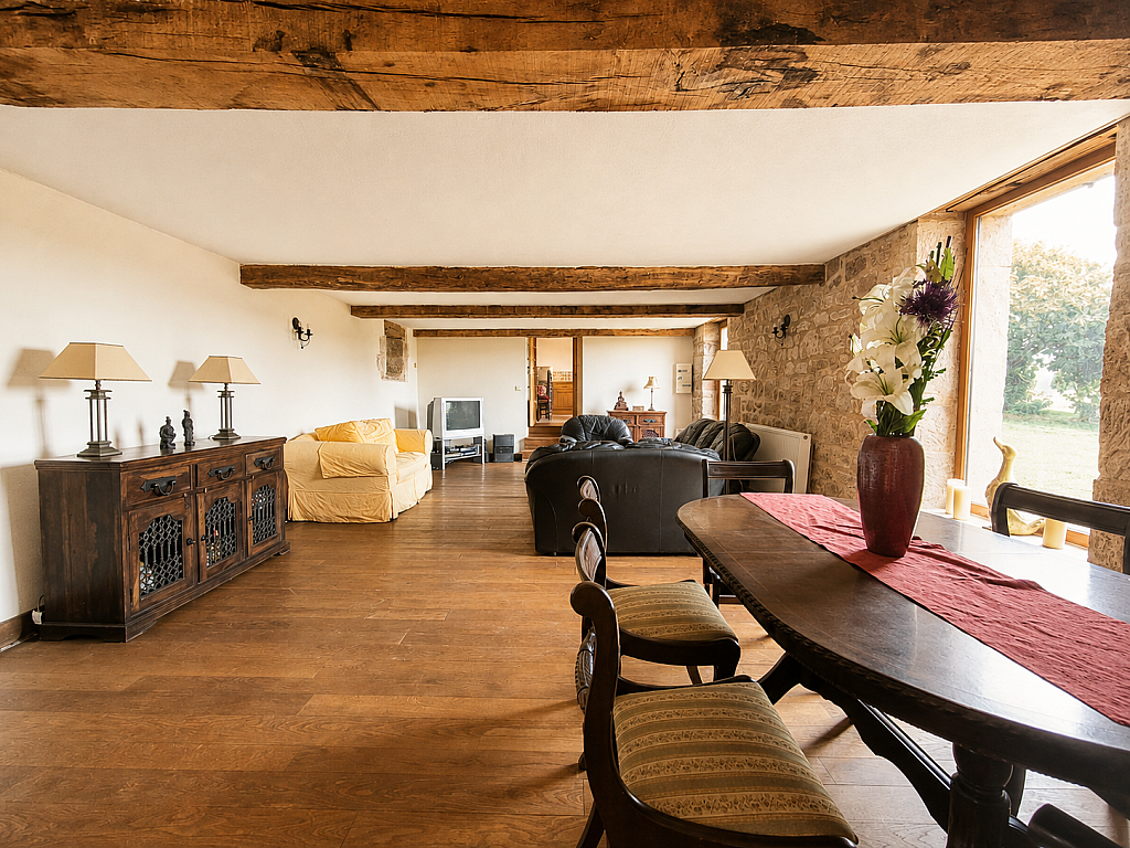 Property_For_Sale_in_France_with_Cle_France_Join_our_mailing_List_AMR00133_801_134053_2