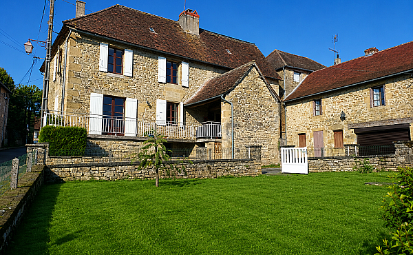 Property_For_Sale_in_France_with_Cle_France_Join_our_mailing_List_AXMR00134_1106112354_1