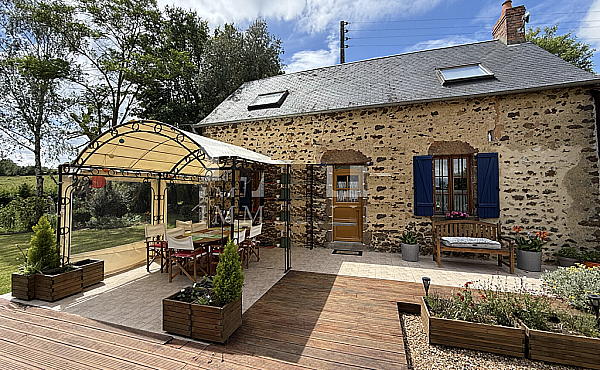 Property_For_Sale_in_France_with_Cle_France_Join_our_mailing_List_DJV062216_3.03