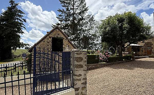 Property_For_Sale_in_France_with_Cle_France_Join_our_mailing_List_DJV062216_3.36