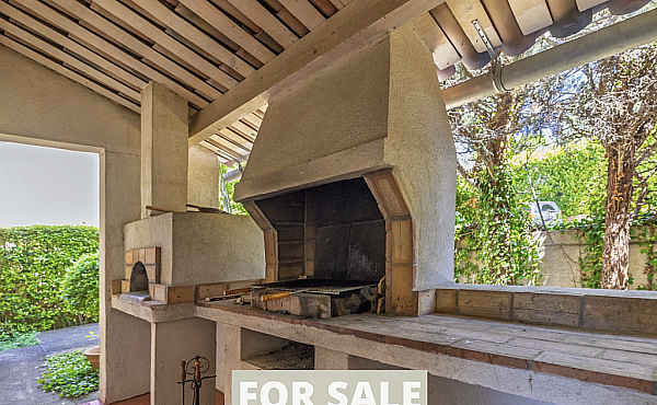 Property_For_Sale_in_France_with_Cle_France_Join_our_mailing_List_AXL06181_8.32