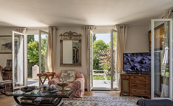 Property_For_Sale_in_France_with_Cle_France_Join_our_mailing_List_AXL06197_6.11