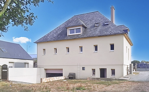 Property_For_Sale_in_France_with_Cle_France_Join_our_mailing_List_AXL06202_8.09