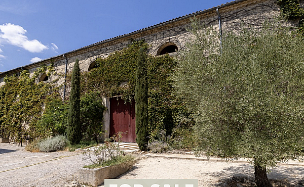 Property_For_Sale_in_France_with_Cle_France_Join_our_mailing_List_AXL06207_3.36