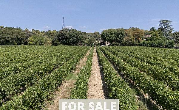 Property_For_Sale_in_France_with_Cle_France_Join_our_mailing_List_AXL06207_4.44