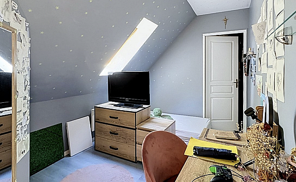 Property_For_Sale_in_France_with_Cle_France_Join_our_mailing_List_AXL06215_22