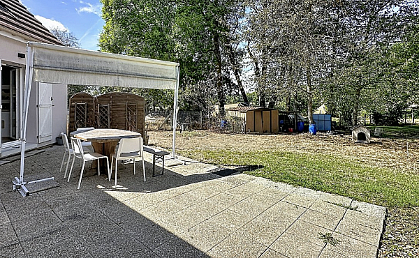 Property_For_Sale_in_France_with_Cle_France_Join_our_mailing_List_AXL06215_42