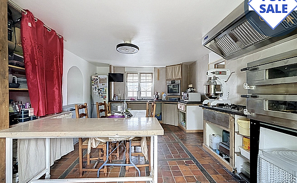Property_For_Sale_in_France_with_Cle_France_Join_our_mailing_List_AXL06221_30