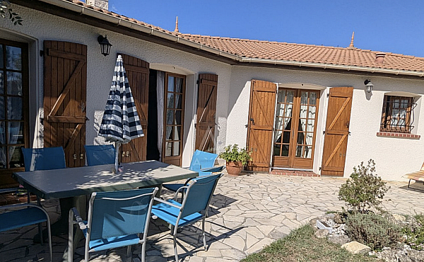 Property_For_Sale_in_France_with_Cle_France_Join_our_mailing_List_AXL06223_5.14