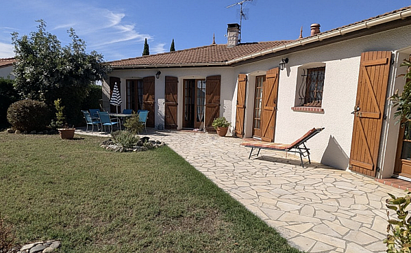 Property_For_Sale_in_France_with_Cle_France_Join_our_mailing_List_AXL06223_5.21
